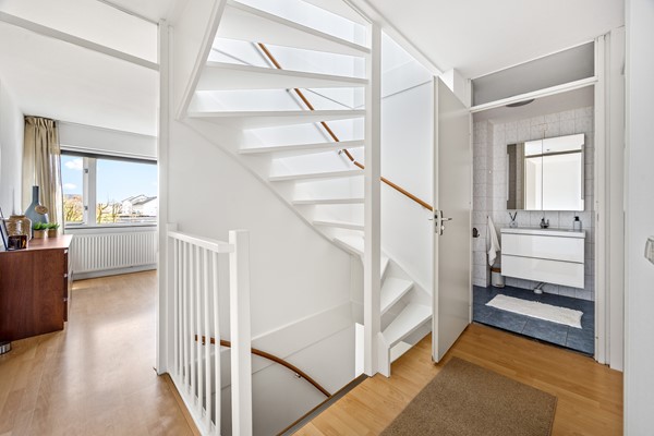 Medium property photo - Bekerstraat 67, 2492 WD Den Haag